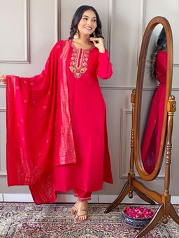 Odette - Women Red Embroidered Kurta with Pant and Dupatta (Set of 3)