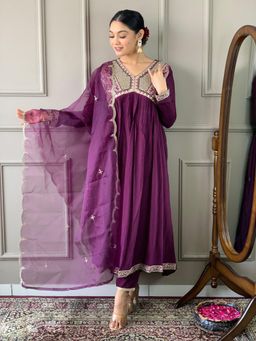 Odette - Women Purple Embroidered Kurta with Pant and Dupatta (Set of 3)