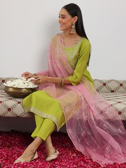 Gerua By Libas - Green Silk Blend Yoke Design Kurta Sets for Women