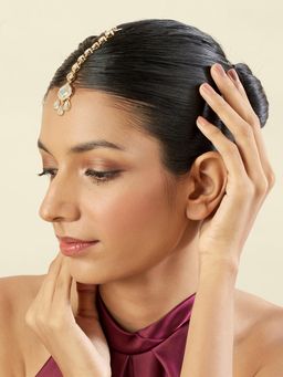 Isharya - White Manueline Maangtikka