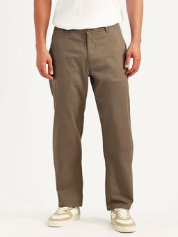Levi's - Men Brown Relaxed Fit Chinos