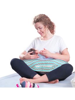 BAYBEE - Green Feeding Or Nursing Pillow with Attached Belt (18-24 Months)