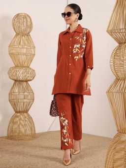 Lative Colours Of Fashion - Rust Embroidered Regular Kurti with Pant