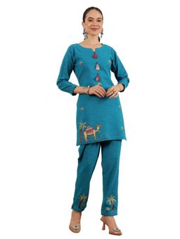 Lative Colours Of Fashion - Teal Embroidered Regular Kurti with Pant