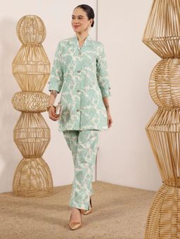 Lative Colours Of Fashion - Green Floral Regular Kurti with Pant