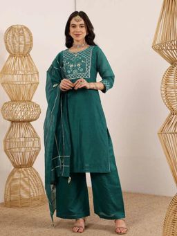 Lative Colours Of Fashion - Green Embroidered Regular Kurta Pant with Dupatta