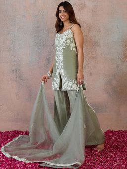 INDDUS - Green Embroidered Straight Kurti Pant with Dupatta