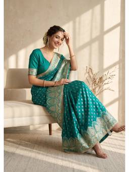 Koskii - Green Embellished/Sequined Saree with Unstitched Blouse