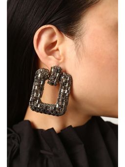 MINJI AND CO. - Gold Tone Black Square Earrings With Elegant Design