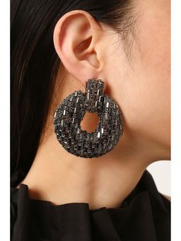 MINJI AND CO. - Gold Tone Shiny Earrings With Elegant Design