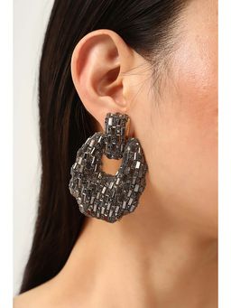 MINJI AND CO. - Gold Tone Aurora Circle Earrings With Elegant Design