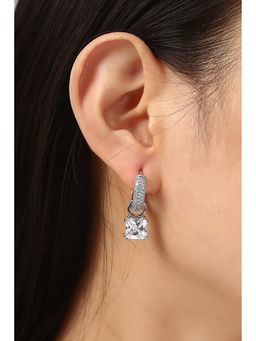 MINJI AND CO. - Gold Tone Aurielle Hoops With Elegant Design