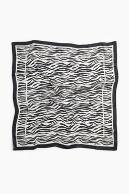 H&M - Black Patterned Scarf