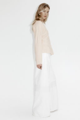 H&M - Women Beige Knitted V-Neck Top