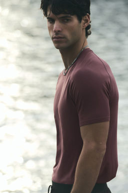 H&M - Men Pink Muscle Fit Sports T-Shirt With DryMove