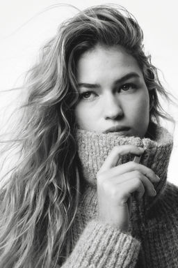 H&M - Women Grey Zip-Through Cardigan