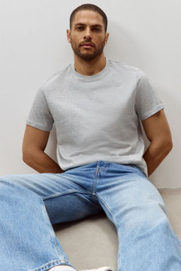 H&M - Men Grey Regular Fit T-Shirt