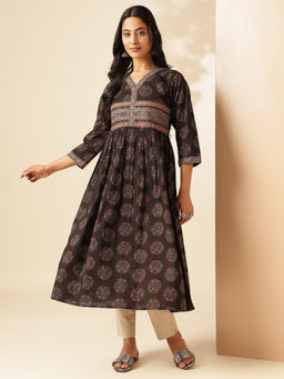 Vbuyz - Women Black Geometric Printed Anarkali Cotton Stitched Kurta