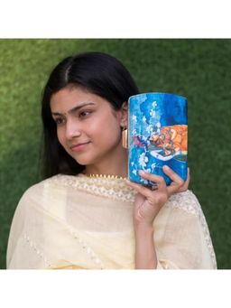 ARTKLIM - Radha Krishna Printed Box Clutch with Detachable Strap