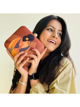 ARTKLIM - Multi-Color Portrait Printed Box Clutch with Detachable Strap