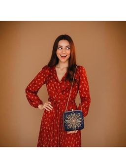 ARTKLIM - Black and Gold Mandala Printed Box Clutch with Detachable Chain