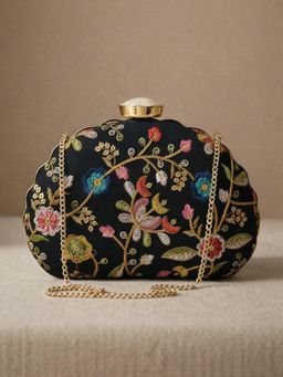 ARTKLIM - Black Ethnic Floral Embroidered Clutch