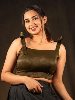 I LOVE SAREES - Green Sleeveless Knot Crop Top Velvet Stitched Blouse