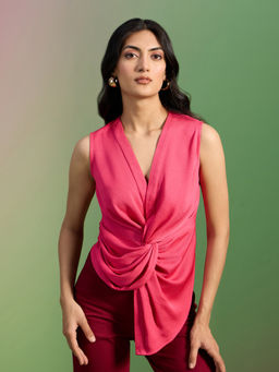 RSVP by Nykaa Fashion - Pink V Neck Sleeveless Twisted Centre Top