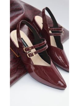 Shradha Hedau Footwear Couture - Aavya Maroon Heels