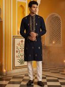 Navy Blue color option, Currently selected