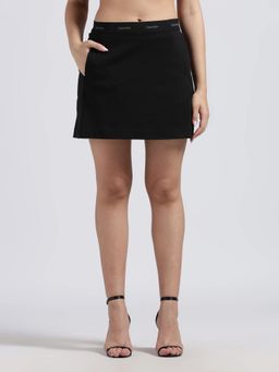 Calvin Klein - Black Slim Fit Solid Mid Rise Skirt