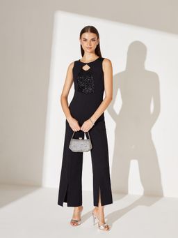 Miss Chase - Women Black Keyhole Neck Sleeveless Side Pocketed Jumpsuit