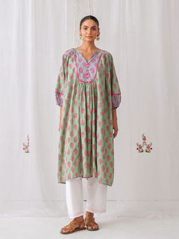 Myaara - Mint Green Floral Gathered Kurta Paired With White Straight Pant (Set of 2)