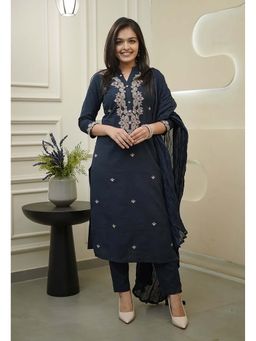 Gahan - Divyadham Textiles Rayon Slub Embroidered Kurta and Pant with Cotton Dupatta-Navy Blue