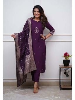 Gahan - Divyadham Textiles Embroidered PV Kurta & Pant and Pant with Cotton Dupatta-Wine
