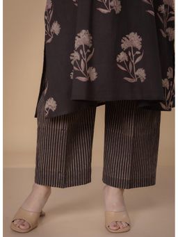 The Indian Ethnic Co. - Grey Cotton Slub Stripes Pant