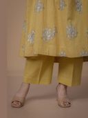 Yellow color option, Currently selected