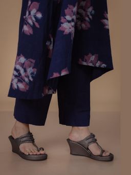 The Indian Ethnic Co. - Navy Blue Cotton Slub Solid Pant