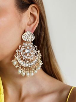 Azai by Nykaa Fashion - Embellished Gold Chandbalis with Off White Kundan Drops