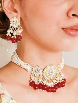 Azai by Nykaa Fashion - Ethnic Off White & Maroon Pearl Choker Jewellery (Set of 2)