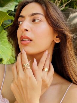 Pipa Bella by Nykaa Fashion - Gold-plated Link Ring (Set of 3)