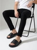 Black color option, Sold out, Currently selected
