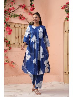 Autumnlane - Harshini Maya Blue Floral Printed Kurta with Pant (Set of 2)