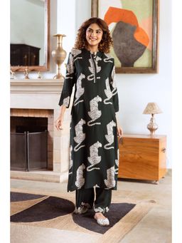 Autumnlane - Green Aruna Pine Tiger Kurta and Palazzo (Set of 2)
