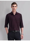 Red color option, Sold out, Currently selected