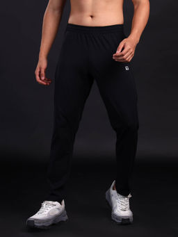 Technosport - Men Black Solid Slim Fit Sports Trackpant With 4 Way Crispy