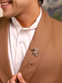 Cosa Nostraa - Equine Valor Lapel Pin