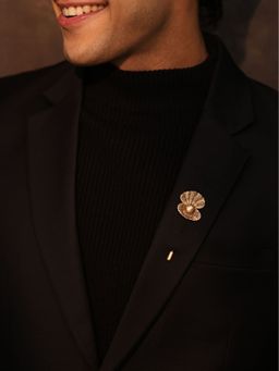 Cosa Nostraa - Aurum Bloom Lapel Pin