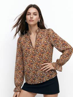 Outzidr - Multicolor Mandarin Neck Ditsy Printed Top