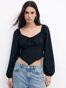 Outzidr - Black Sweetheart Neckline Pointed Waist Hem Crop Top